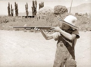 Shooting-Boy-Gun-BB